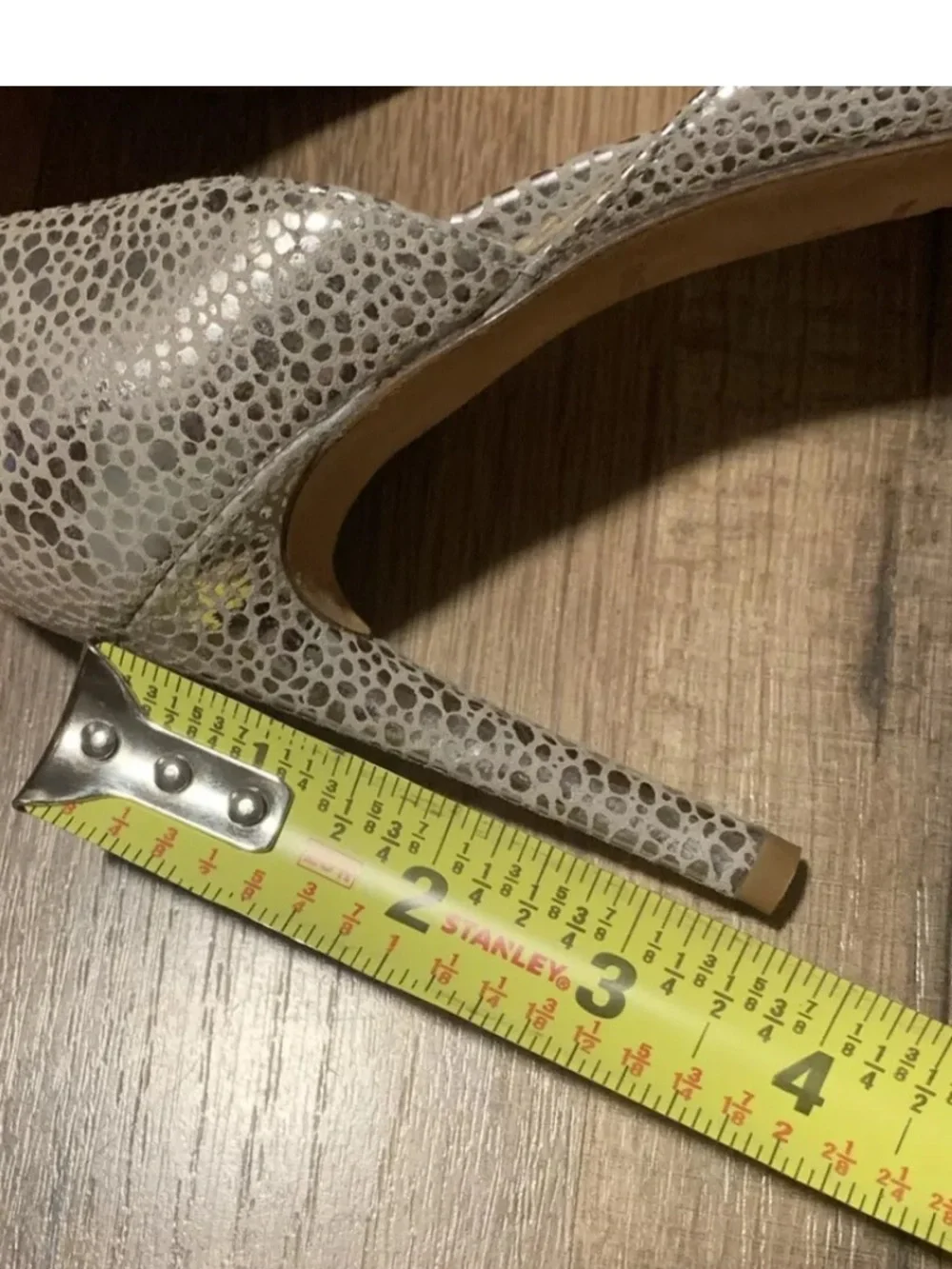 kate spade Silver Textured D'Orsay Peep-Toe Heels Sz 9B